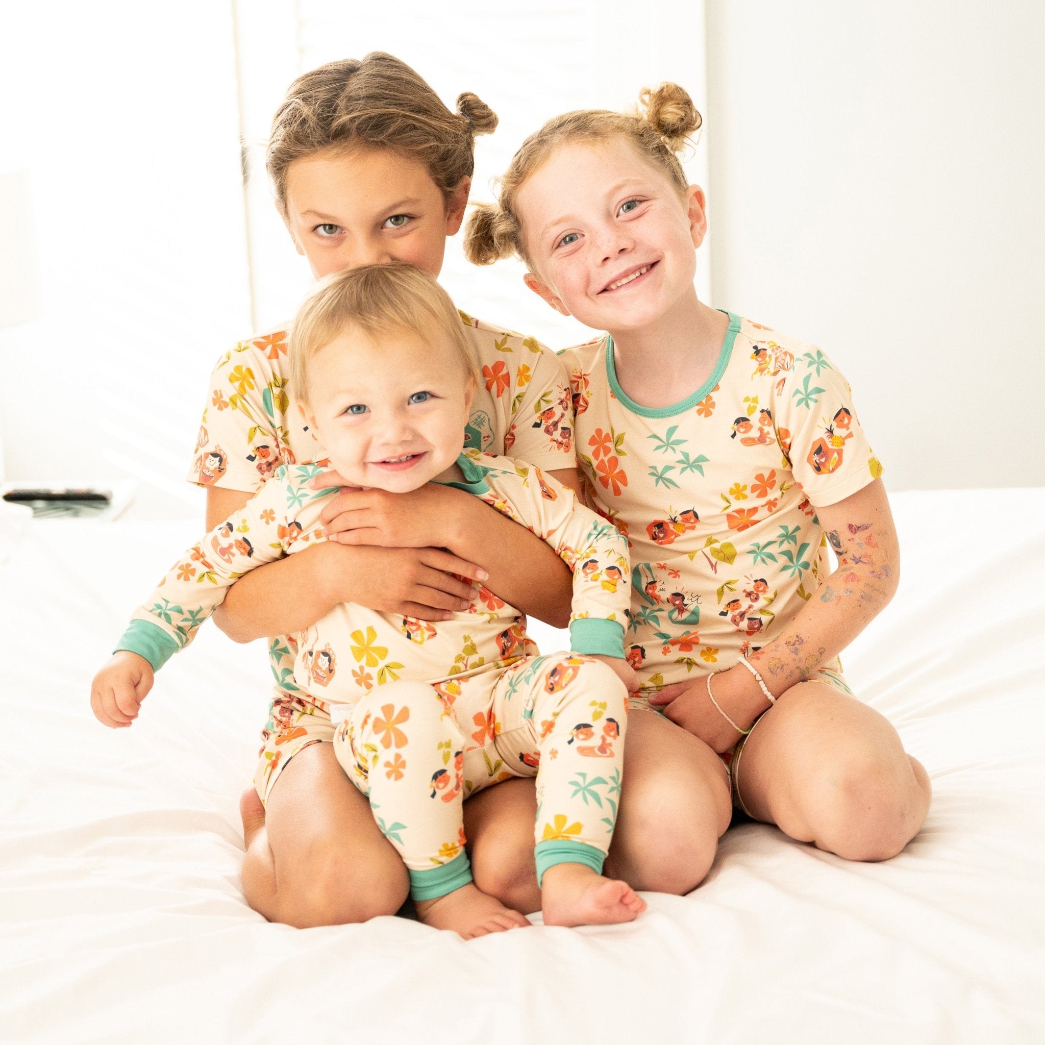【MOODMOON】Lovely Flower Long Sleeve Pajama One Piece New Strawberry Sweetie Ruffled Zippered One-Piece Onesie